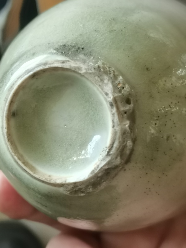 古玩陶瓷清早期青釉瓶,賠本出急用錢高檔藏品沒有裂,沒有碰拍賣,當前價格1999元