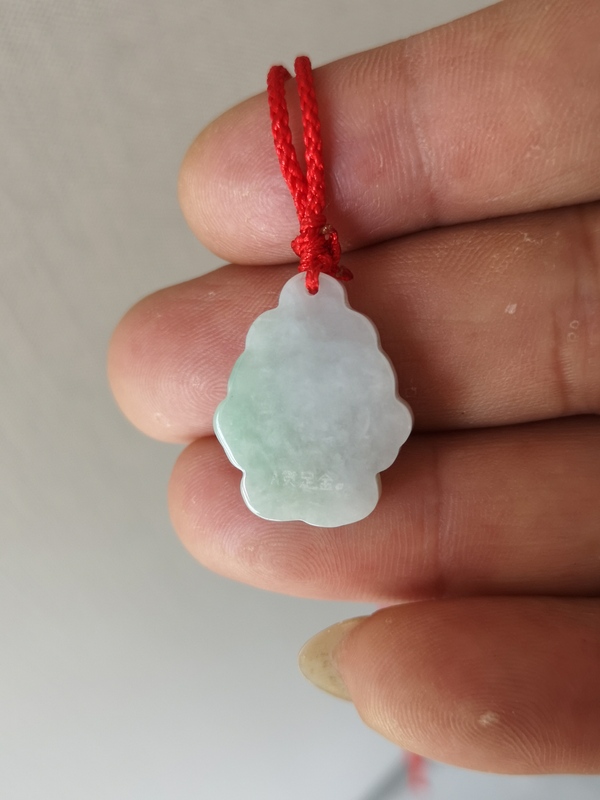 古玩玉器翡翠掛件拍賣,當前價格80元