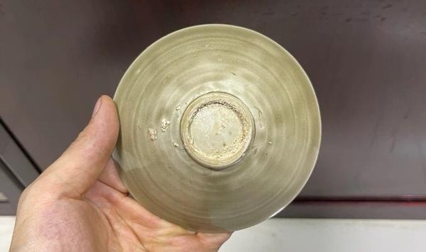 古玩陶瓷宋代,耀州窯,青瓷斗笠盞拍賣,當前價格5555元