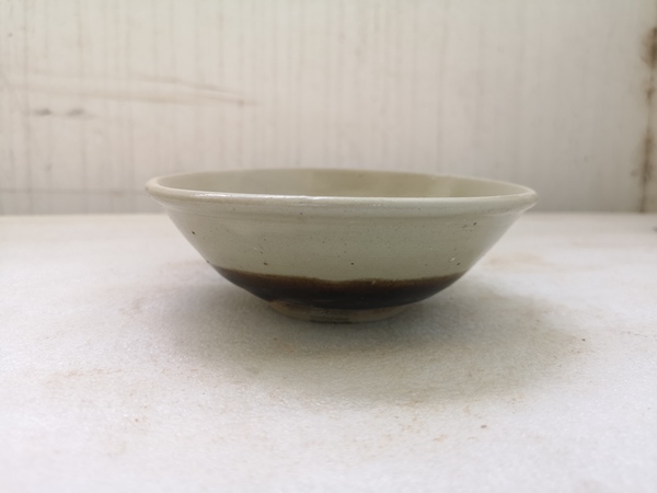 古玩陶瓷磁州窯系黑白釉碗拍賣,當前價格680元