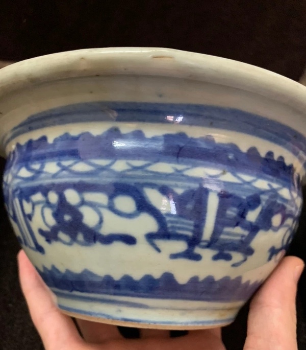 古玩陶瓷清中晚拐子龍紋缽式香爐拍賣,當前價格680元