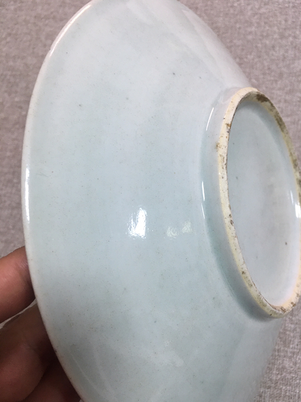 古玩陶瓷清中期細(xì)路青纏枝蓮紋大盤拍賣，當(dāng)前價格3980元