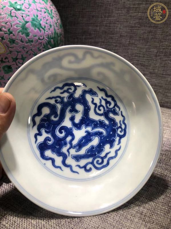 古玩陶瓷青花盤真品鑒賞圖