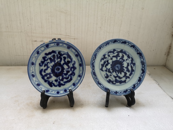 古玩陶瓷花卉紋青花盤拍賣,當前價格220元