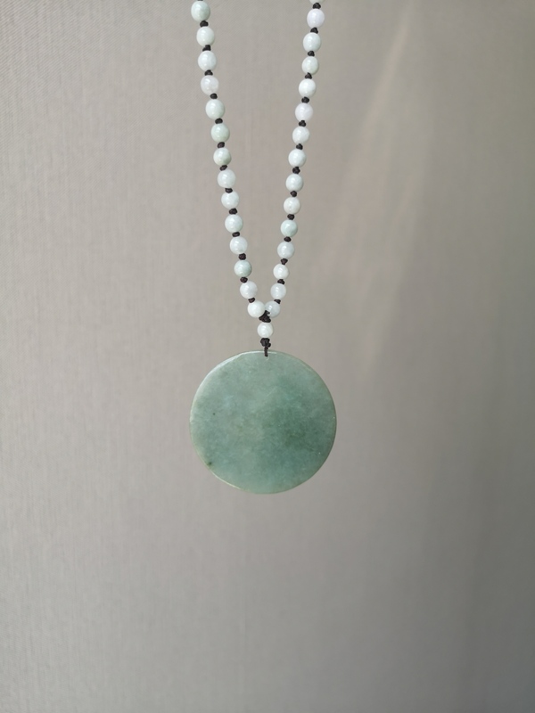 古玩玉器山水牌子拍賣,當前價格680元