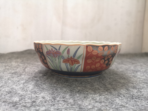 古玩陶瓷青花加彩花卉紋碗拍賣,當(dāng)前價(jià)格130元