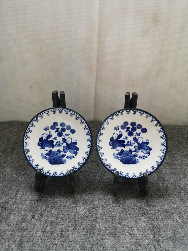 古玩陶瓷荻窯款嬰戲紋青花盤拍賣,當前價格168元