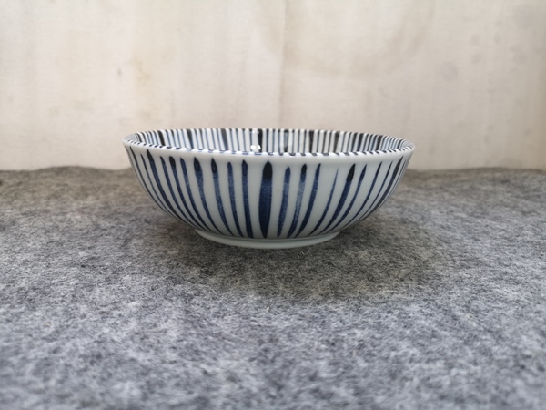 古玩陶瓷青花加彩花卉紋碗拍賣,當(dāng)前價(jià)格135元