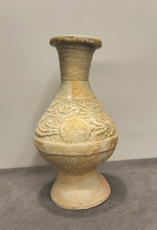 古玩陶瓷宋元 影青印花瓶拍賣,當(dāng)前價(jià)格4999元
