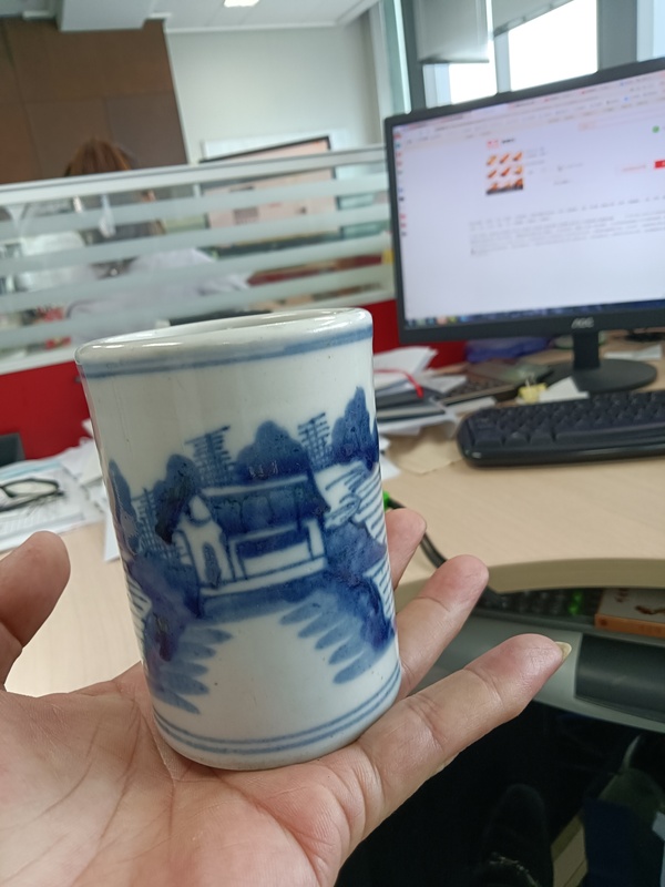 古玩陶瓷山水紋青花筆筒拍賣,當前價格1350元