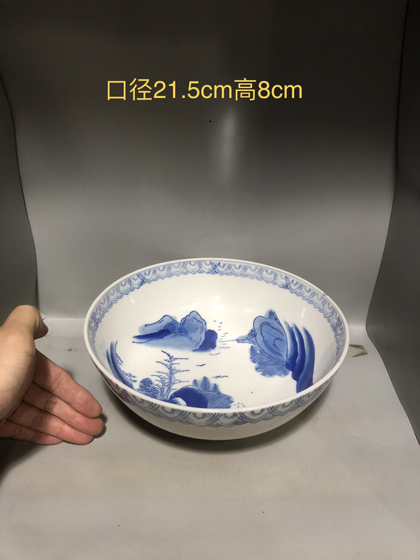 古玩陶瓷民國山水風景青花碗拍賣,當前價格400元