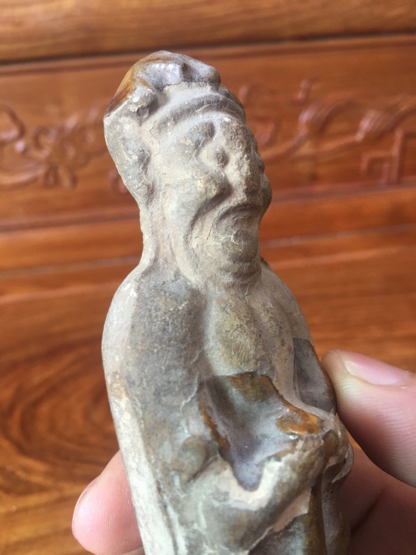 古玩陶瓷文官傭拍賣,當(dāng)前價(jià)格1999元