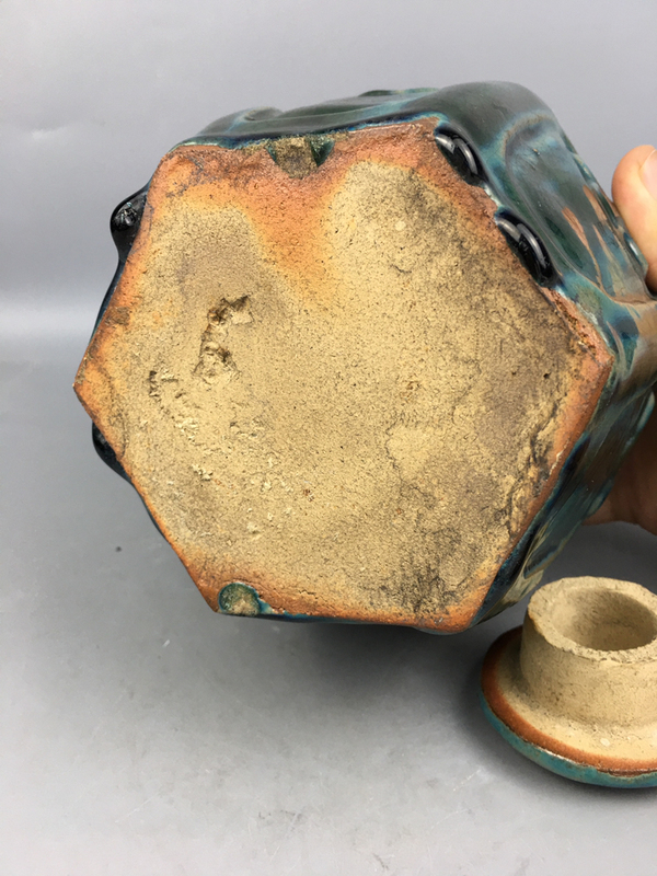 古玩陶瓷清代綠釉印花蓋罐拍賣,當前價格500元