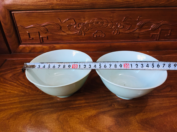 古玩陶瓷冬青釉碗一對拍賣,當前價格0元