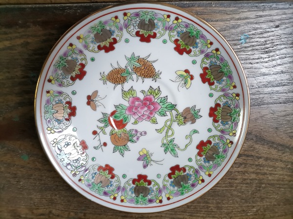 古玩陶瓷創(chuàng)匯.花果紋彩瓷茶器399拍賣,當(dāng)前價(jià)格399元