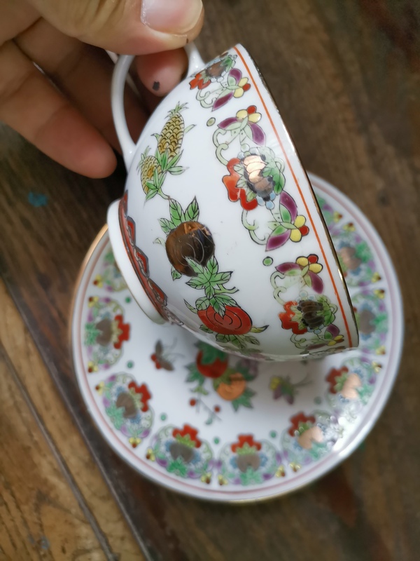 古玩陶瓷創(chuàng)匯.花果紋彩瓷茶器399拍賣,當(dāng)前價(jià)格399元