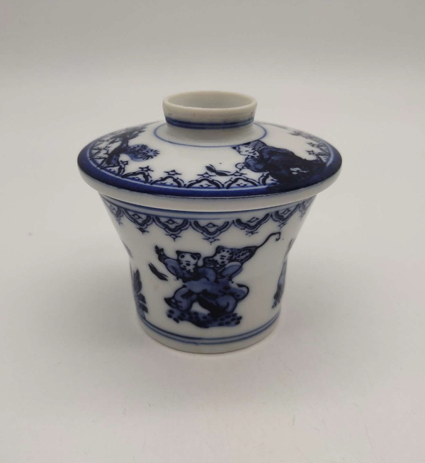古玩陶瓷嬰戲紋青花蓋杯拍賣,當(dāng)前價格220元