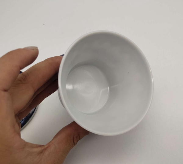 古玩陶瓷嬰戲紋青花蓋杯拍賣,當(dāng)前價格220元