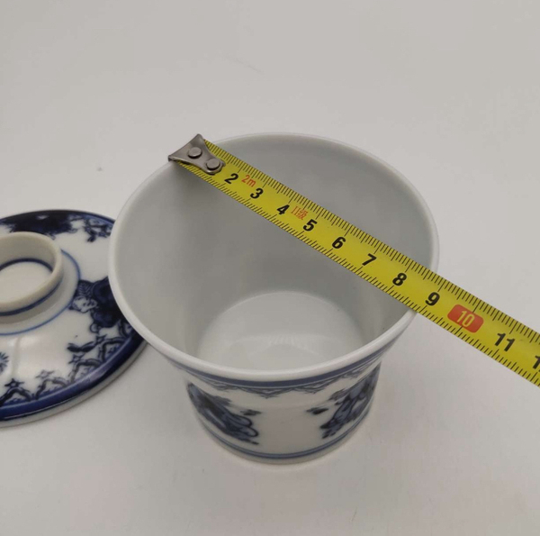 古玩陶瓷嬰戲紋青花蓋杯拍賣,當(dāng)前價格220元