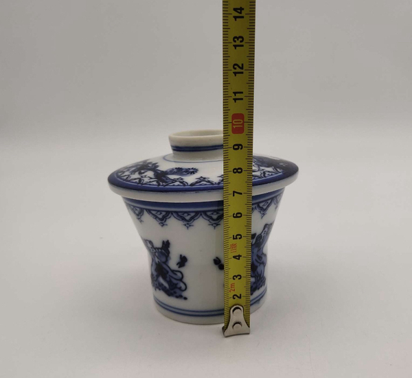古玩陶瓷嬰戲紋青花蓋杯拍賣,當(dāng)前價格220元