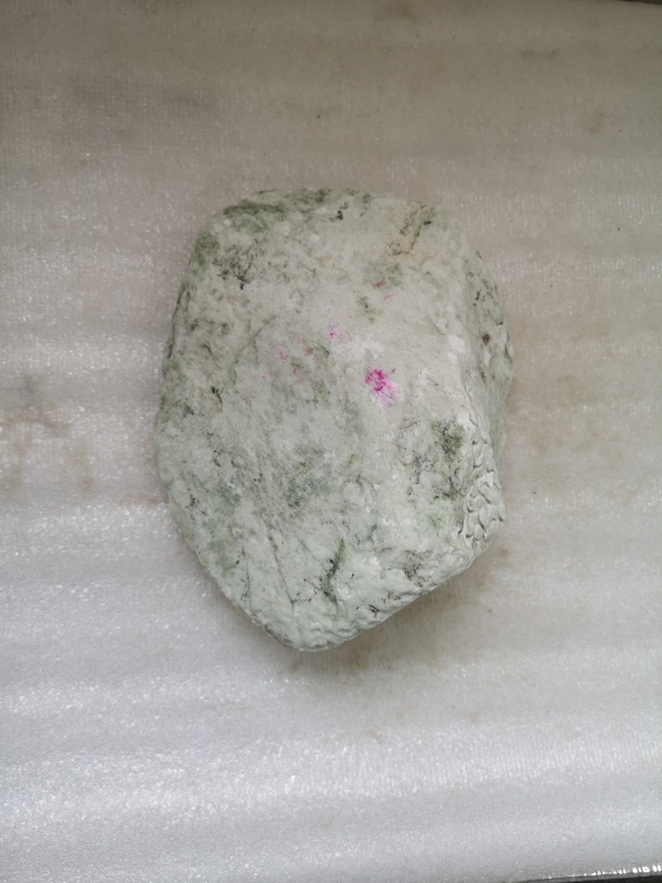 古玩玉器翡翠原石拍賣,當前價格680元