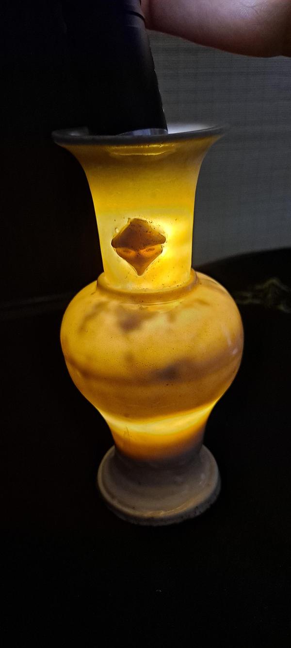 古玩陶瓷明代德化窯堆塑白釉瓶拍賣,當前價格1800元