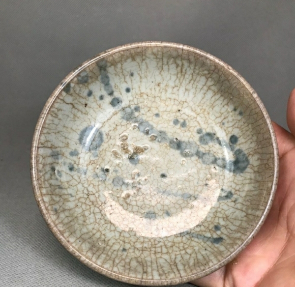 古玩陶瓷清早期(己保真)哥釉青花高足盤拍賣,當前價格2888元