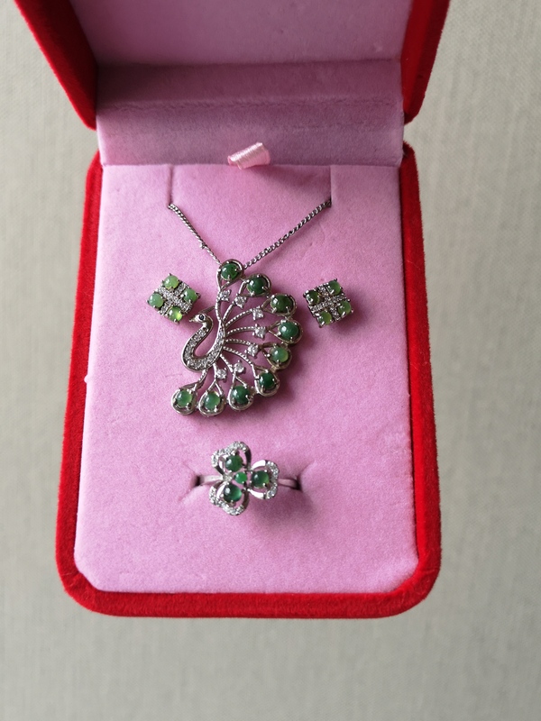 古玩玉器翠套裝拍賣,當前價格580元