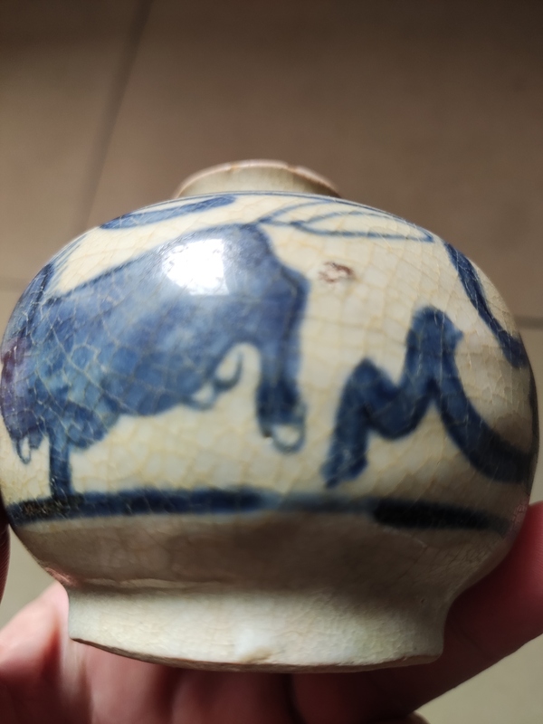 古玩陶瓷瑞獸紋青花水盂拍賣，當(dāng)前價(jià)格1688元