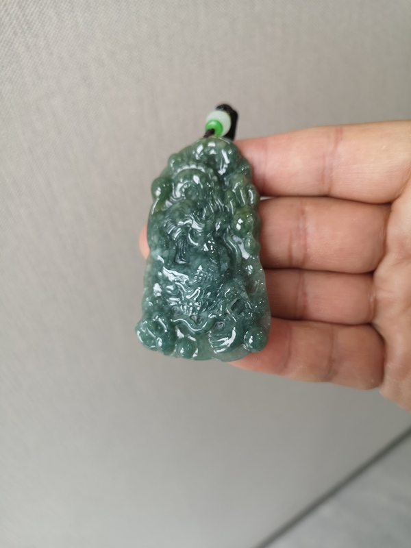 古玩玉器翡翠龍牌拍賣,當前價格550元