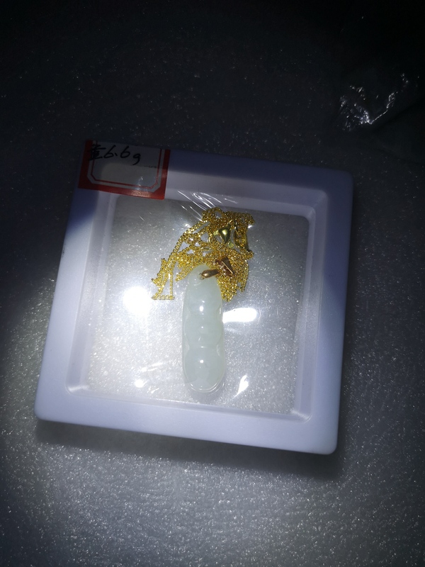 古玩玉器翡翠福豆拍賣,當前價格398元