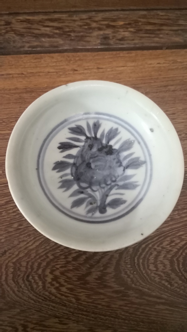 古玩陶瓷折枝花卉紋青花盤拍賣,當前價格680元