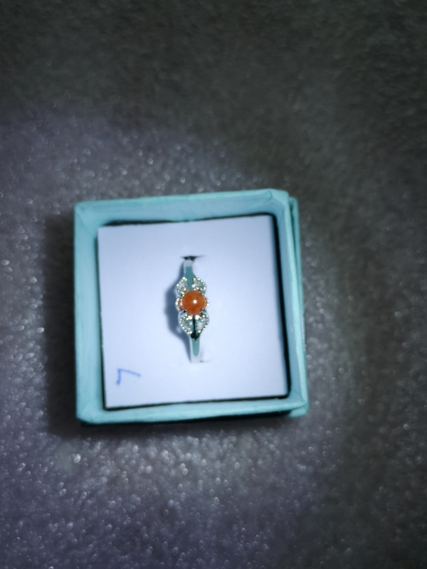 古玩玉器翡翠戒指拍賣,當前價格260元