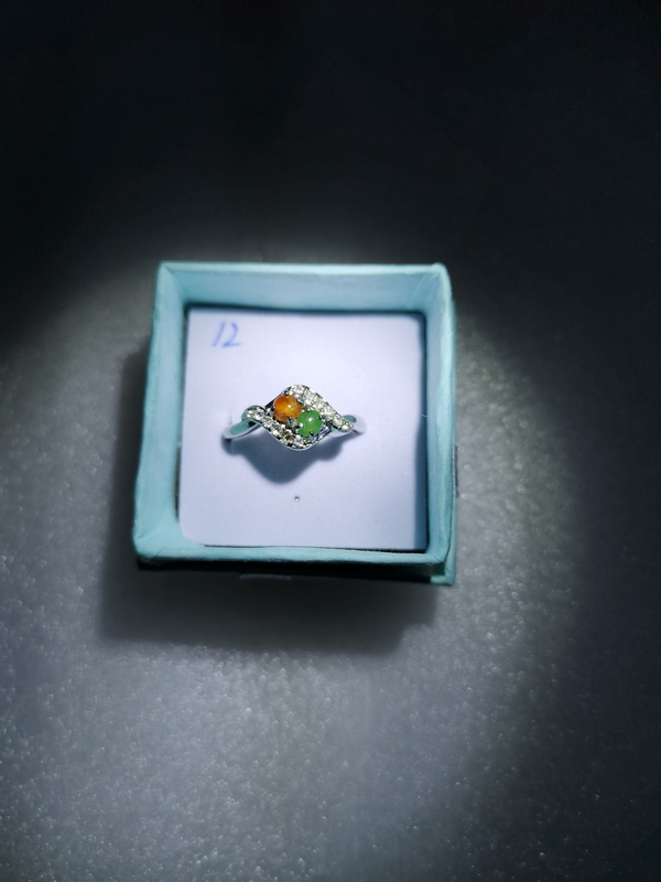 古玩玉器翡翠戒指拍賣,當前價格298元