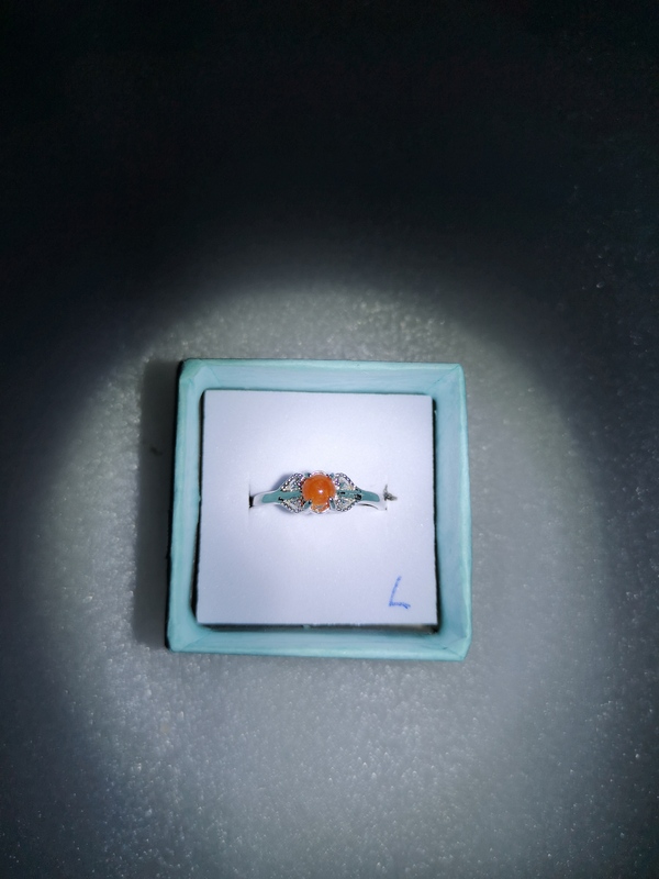 古玩玉器翡翠戒指拍賣,當前價格260元