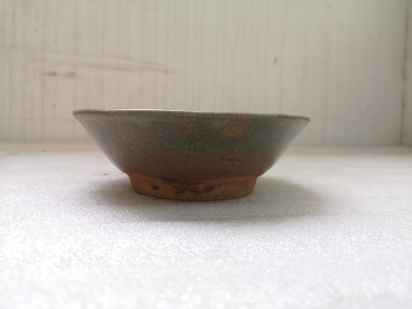 古玩陶瓷龍泉系青瓷碗拍賣,當前價格398元