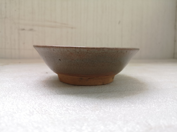 古玩陶瓷龍泉系青瓷碗拍賣,當前價格398元
