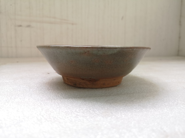 古玩陶瓷龍泉系青瓷碗拍賣,當前價格398元