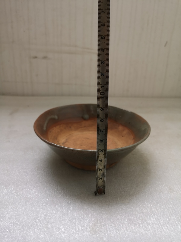 古玩陶瓷龍泉系青瓷碗拍賣,當前價格398元