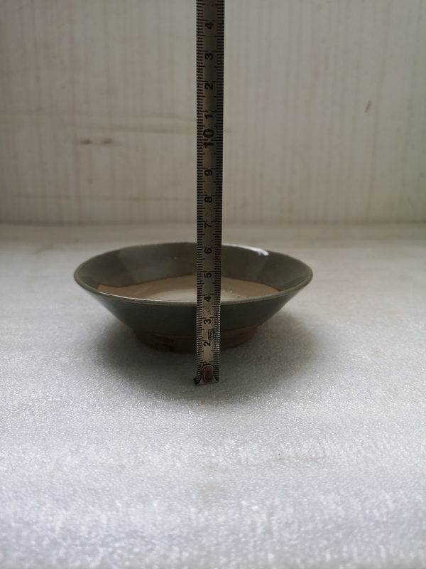 古玩陶瓷龍泉系青瓷碗拍賣,當(dāng)前價格398元