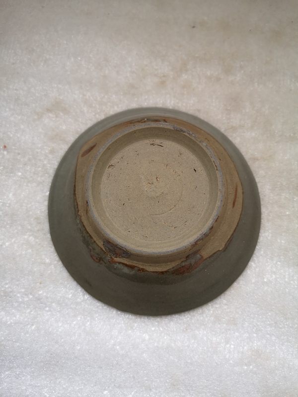 古玩陶瓷龍泉系青瓷碗拍賣,當(dāng)前價格398元
