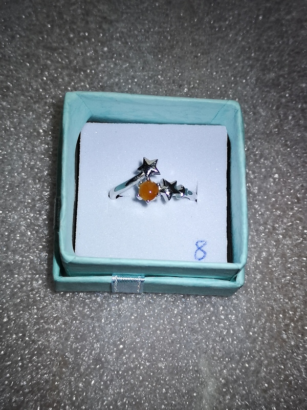 古玩玉器翡翠戒指拍賣,當前價格198元