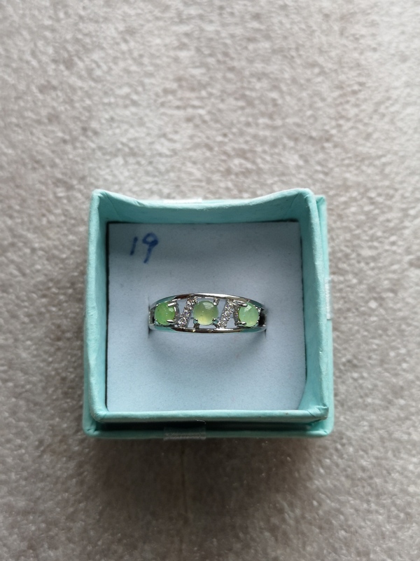 古玩玉器翡翠戒指拍賣,當前價格168元