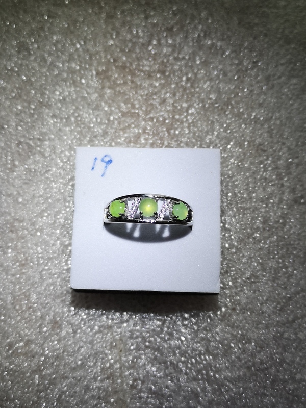 古玩玉器翡翠戒指拍賣,當前價格168元