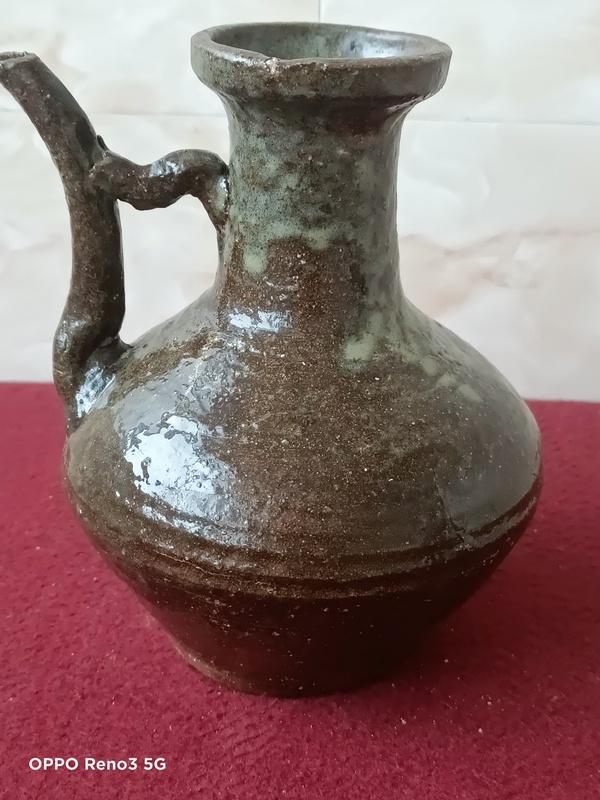 古玩陶瓷褐釉壺拍賣,當(dāng)前價(jià)格1000元