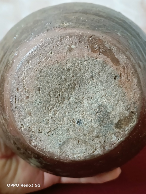 古玩陶瓷褐釉壺拍賣,當(dāng)前價(jià)格1000元