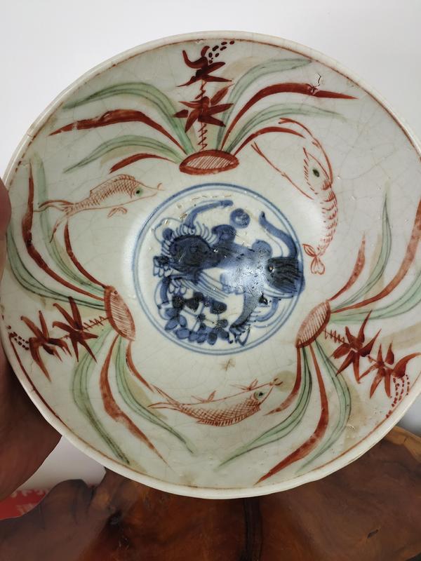 古玩陶瓷明萬歷-紅綠彩青花獅子繡球魚蝦水藻紋碗拍賣,當前價格36999元