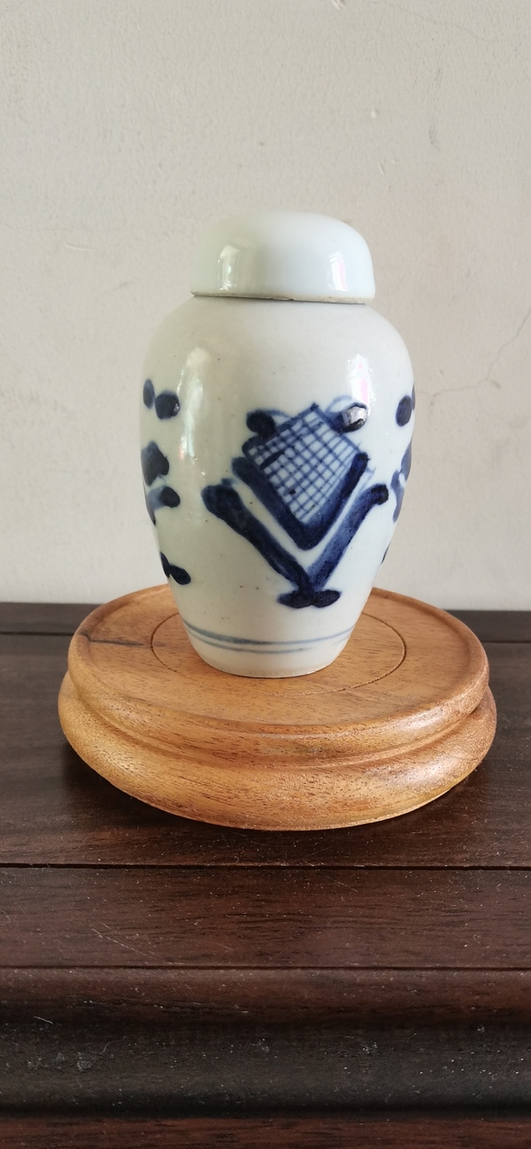 古玩陶瓷博古圖青花蓋罐拍賣,當前價格1100元