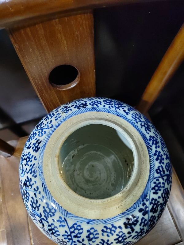 古玩陶瓷清雍正纏枝蓮花卉紋青花罐拍賣,當(dāng)前價(jià)格4000元