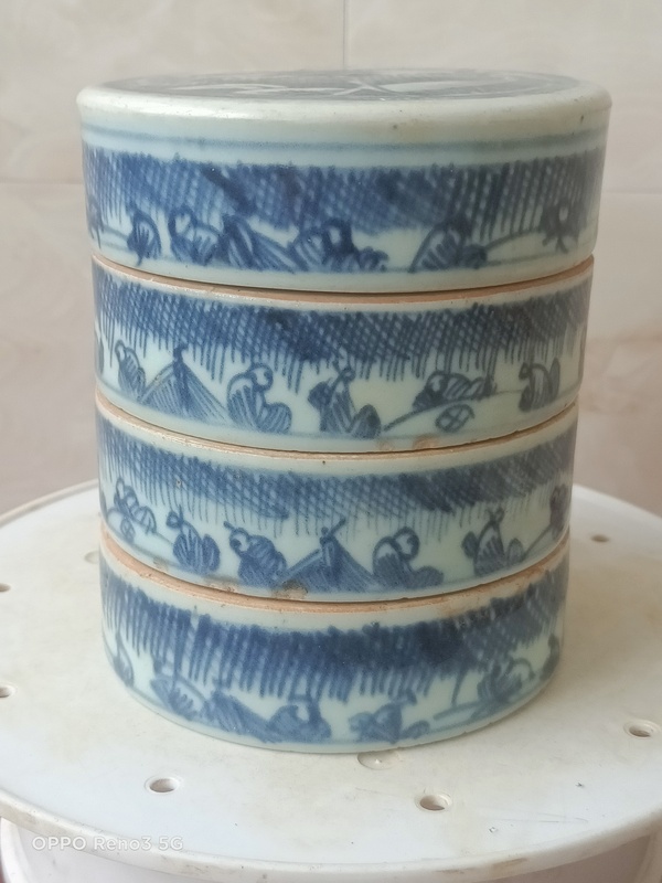 古玩陶瓷青花百子疊盒拍賣,當(dāng)前價(jià)格4800元